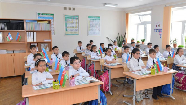 “Orta məktəblərdə təhsilin vəziyyəti bərbaddır” - Ekspert