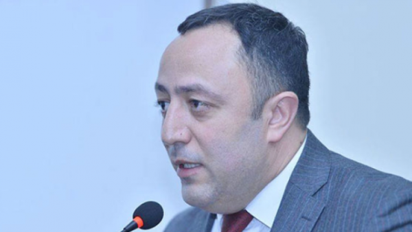 Anar Əsədlinin ev dustaqlığı müddəti uzadıldı