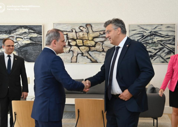 Xorvatiya Baş naziri Ceyhun Bayramovu qəbul etdi