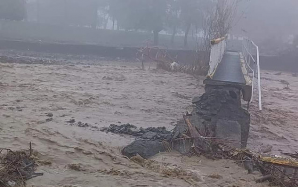 Zaqatalada körpünü sel apardı - Foto