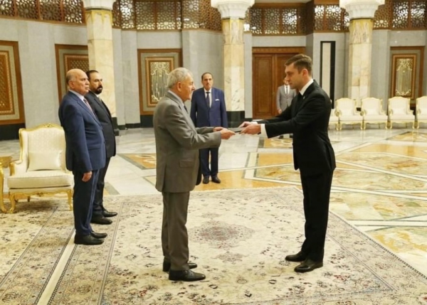 Yeni səfirimiz etimadnaməsini İraq Prezidentinə təqdim etdi - FOTO