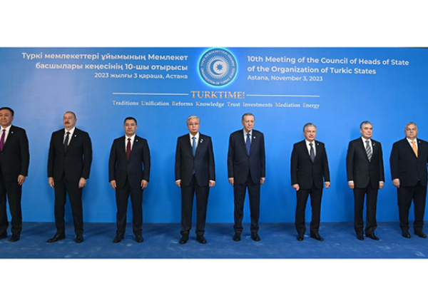 Prezident Astanada Zirvə görüşündə iştirak edir