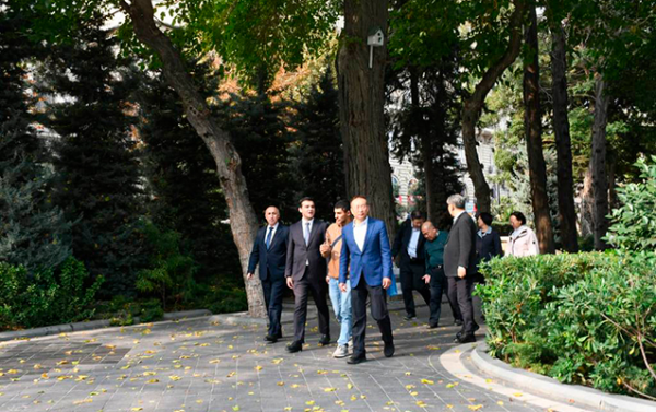 Çinli qonaqlar Bakını çox bəyəndi - Fotolar