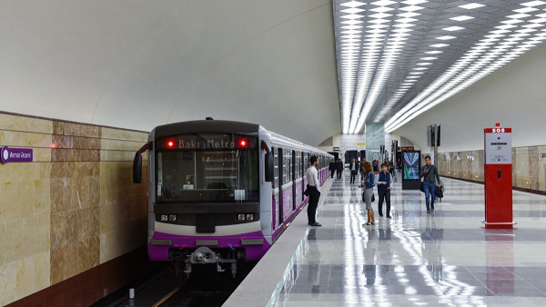 Bakı metrosu istirahət günlərində belə işləyəcək