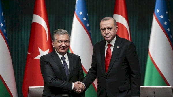 Ərdoğan Mirziyoyevlə görüşdü