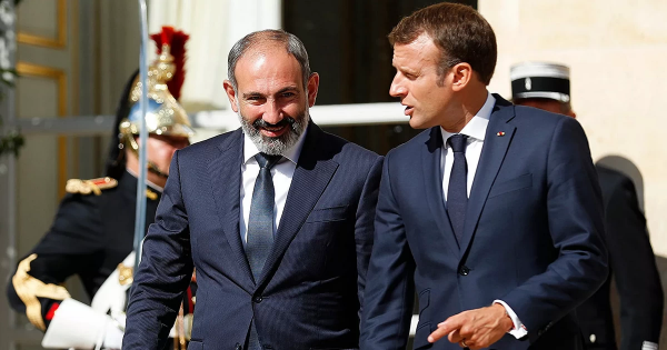 Paşinyan Makronla müzakirə etdiyi məsələləri açıqlayıb