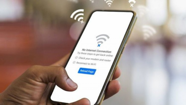 Azərbaycanda bu məktəbdə internetdən istifadəyə qadağa qoyuldu