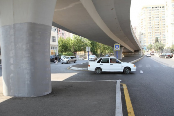 Bakıda bu körpü təmirə bağlanır