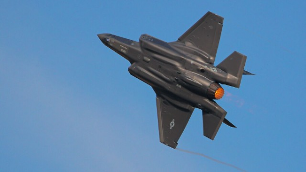 Norveç Rusiya təyyarələrinə qarşı F-35 qırıcılarını havaya qaldırdı