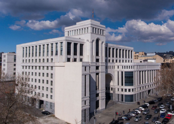 Ermənistan sərhəddə Azərbaycanla iclas keçirilməsini təklif etdi