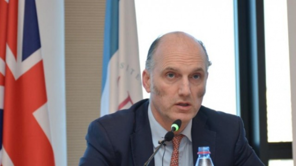 Leo Dokerti Azərbaycanda səfərdədir