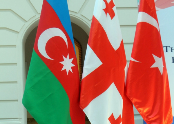 Bu gün 3 ölkənin müdafiə nazirləri Bakıda görüşəcək