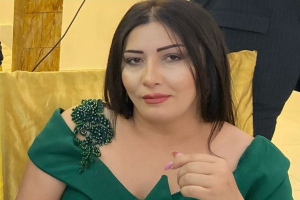 15 il əvvəl anasını öldürən keçmiş məhkum müğənni bacısını qətlə yetirdi - YENİLƏNİB