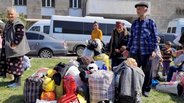 Qarabağ erməniləri Ermənistanı tərk edir