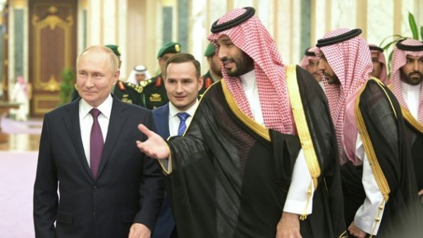 Səudiyyənin vəliəhdi Putinə görə səfərini təxirə saldı