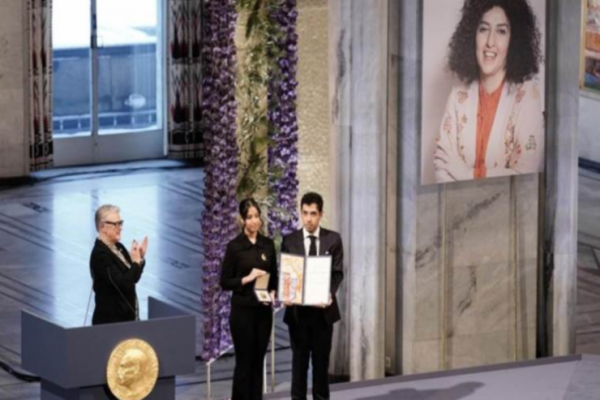 Həbsxanada Nobel qazandı: Mükafatı övladları aldı