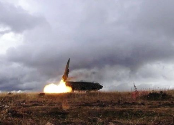 Ukrayna Rusiyaya "Toçka-U" raketi atdı