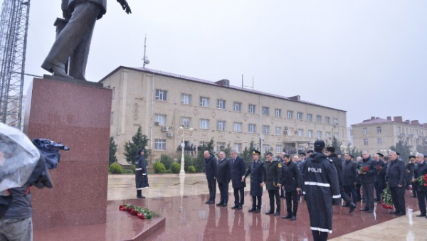 Qaradağda Heydər Əliyevin anma mərasimi keçirildi - FOTOLAR