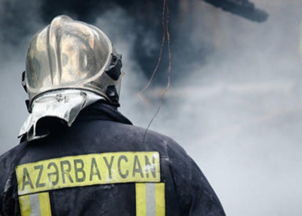 Bakıda çayxanada yanğın oldu