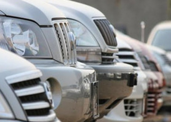 13 nəqliyyat vasitəsi özəlləşdirildi: "Kia Sorento" 9000, "Volkswagen" 4500 manata