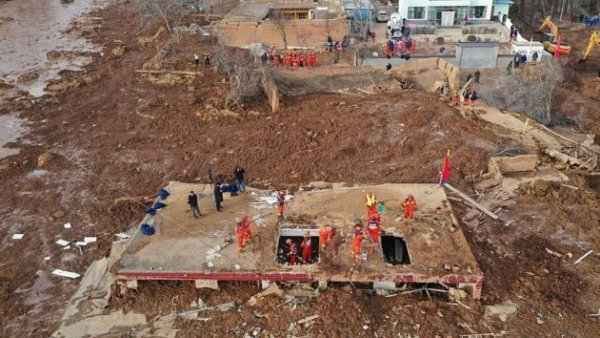 Çində zəlzələ qurbanlarının sayı artdı