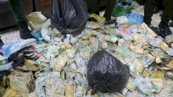 Dilənçinin evindən 400 min dollar pul tapıldı - Şok hadisə