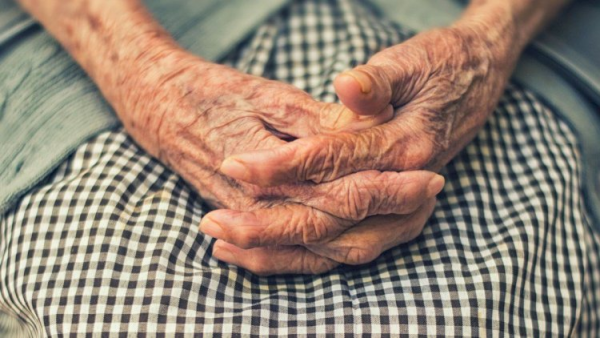 104 yaşlı qadın uzun ömürlülük sirrini açıqladı