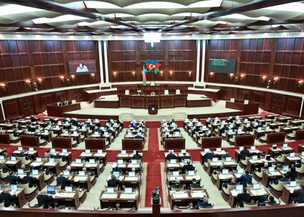 Deputatlar üçün yeni qadağa müəyyənləşib