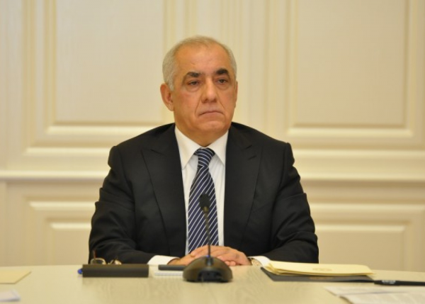 Baş nazir dərmanlarla bağlı qərar imzaladı