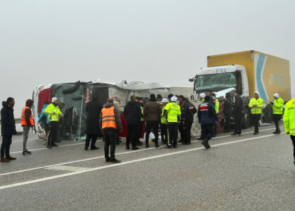Türkiyədə sərnişin avtobusu aşdı - 4 ölü, 36 yaralı