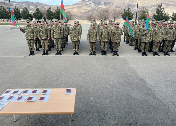 Xidməti başa çatmış hərbi qulluqçular tərxis edilir