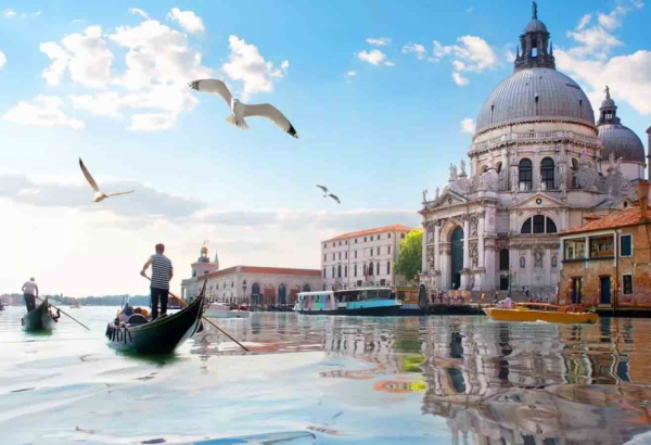 Venesiyada turistlərə məhdudiyyətlərin tətbiq olunacağı tarix açıqlanıb