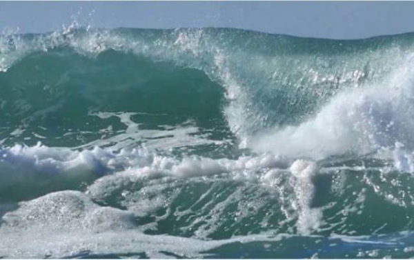 Neft daşlarında dalğanın hündürlüyü 4,2 metrə çatıb – FAKTİKİ HAVA